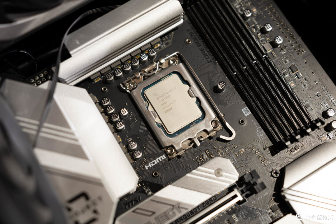 7热管单塔旗舰,内敛光效更高级!超频三 RZ700 PRO ARGB 评测