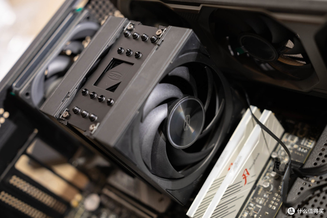 7热管单塔旗舰,内敛光效更高级!超频三 RZ700 PRO ARGB 评测