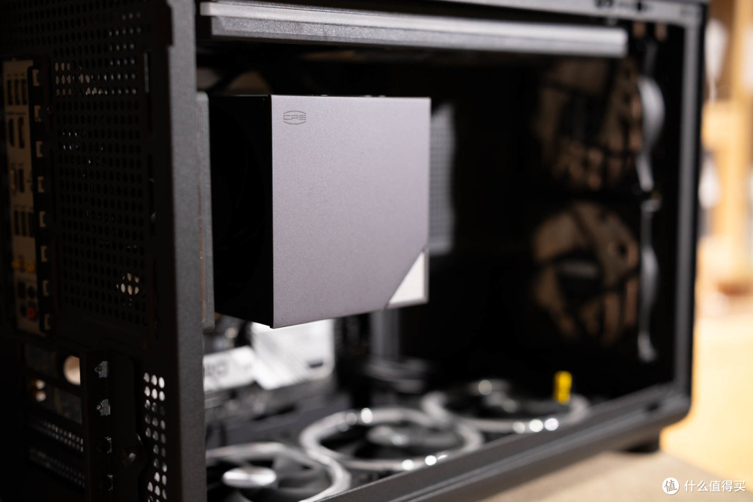 7热管单塔旗舰,内敛光效更高级!超频三 RZ700 PRO ARGB 评测