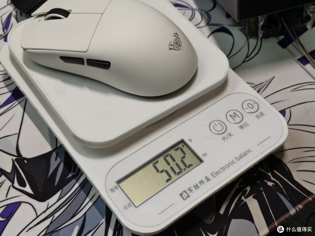 终于做了类XM抓握鼠标,还把PAW3950干到了200块以内|狼蛛X9
