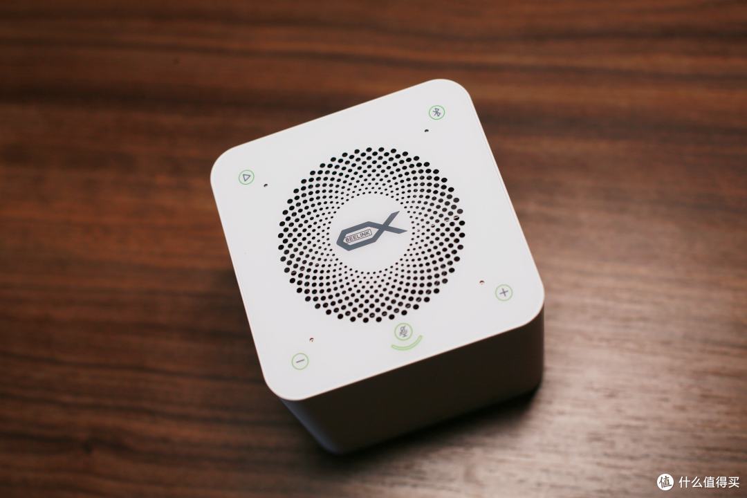 重塑桌面秩序的全能中枢——零刻Mate Pro