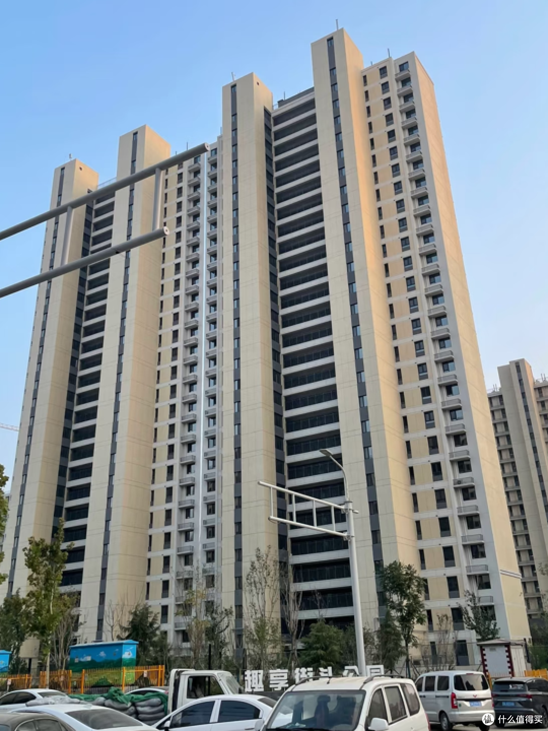 为什么越来越多人“搬离”两梯四户?过来人:只因缺点过于明显!