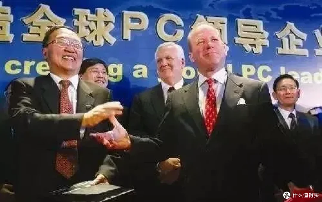 联想AI转型:从PC霸主到AI原生企业的第五次重生!