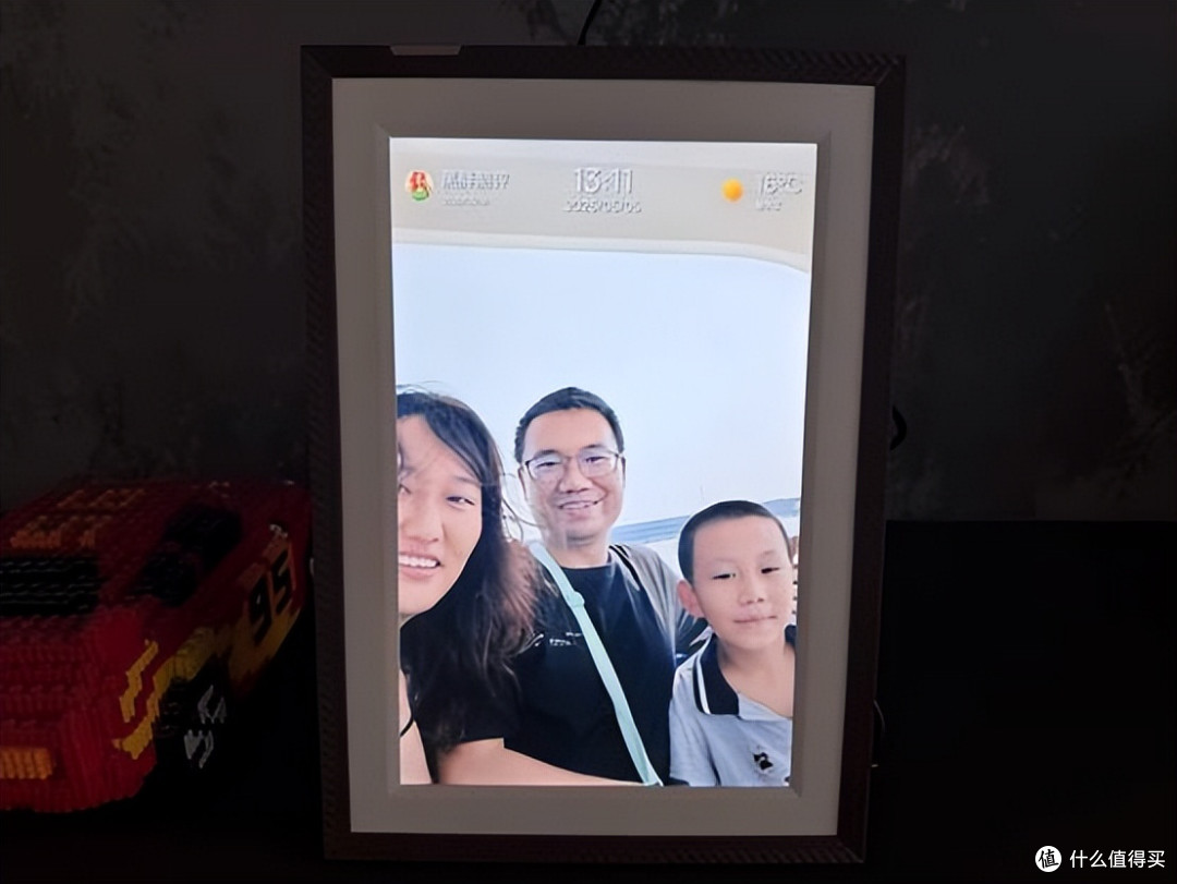 阿卓帕 D10 电子相册:把时光酿成触手可及的温暖