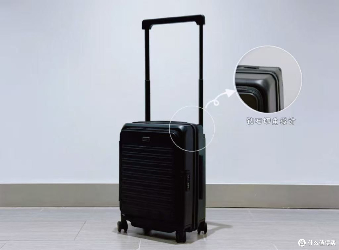 地平线8号探索家行李箱实测：耐用能装且轻便，商务旅行必备神器