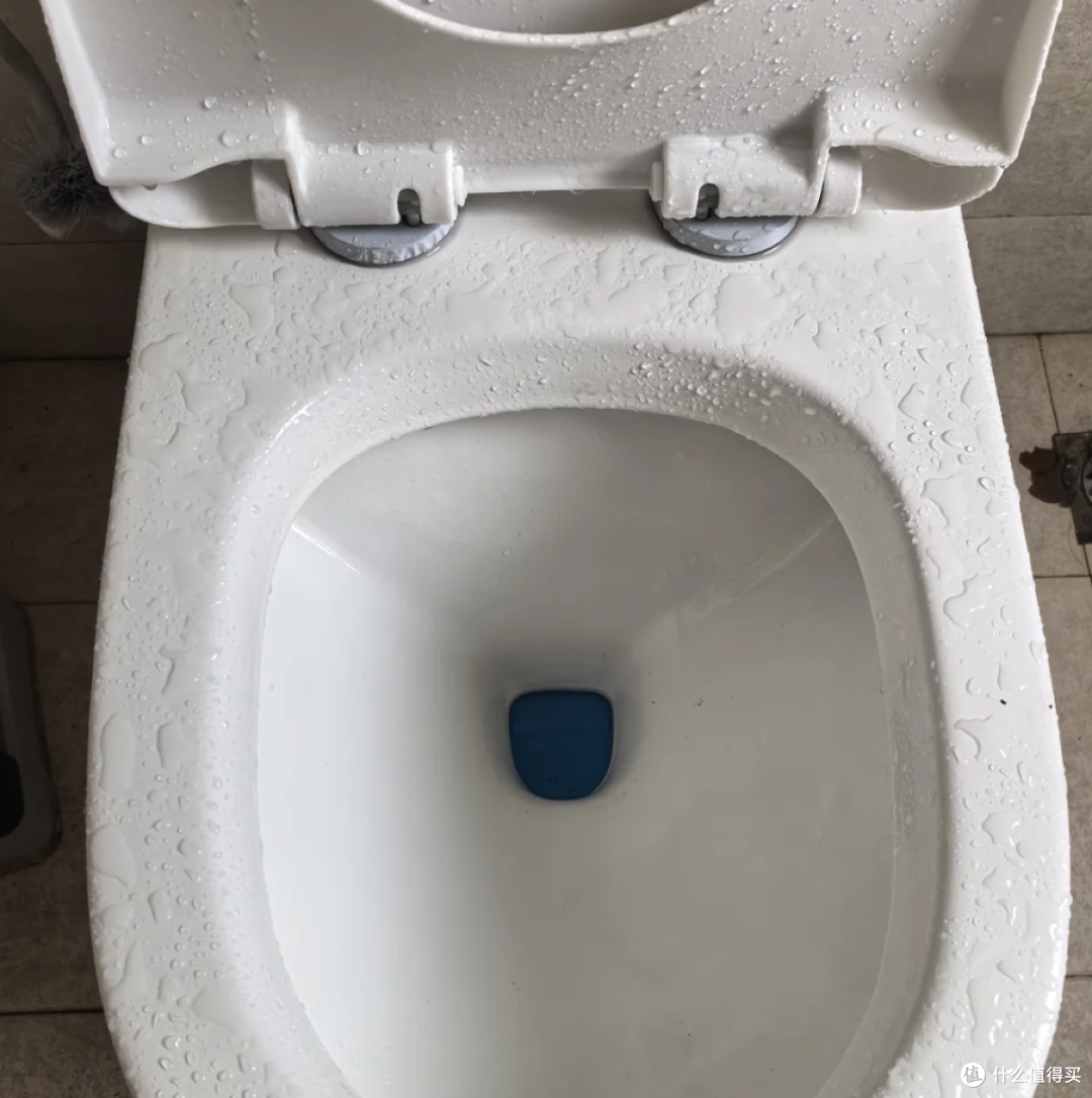 直冲式马桶总返味?别忽略这些小细节,从根源解决卫生间异味问题