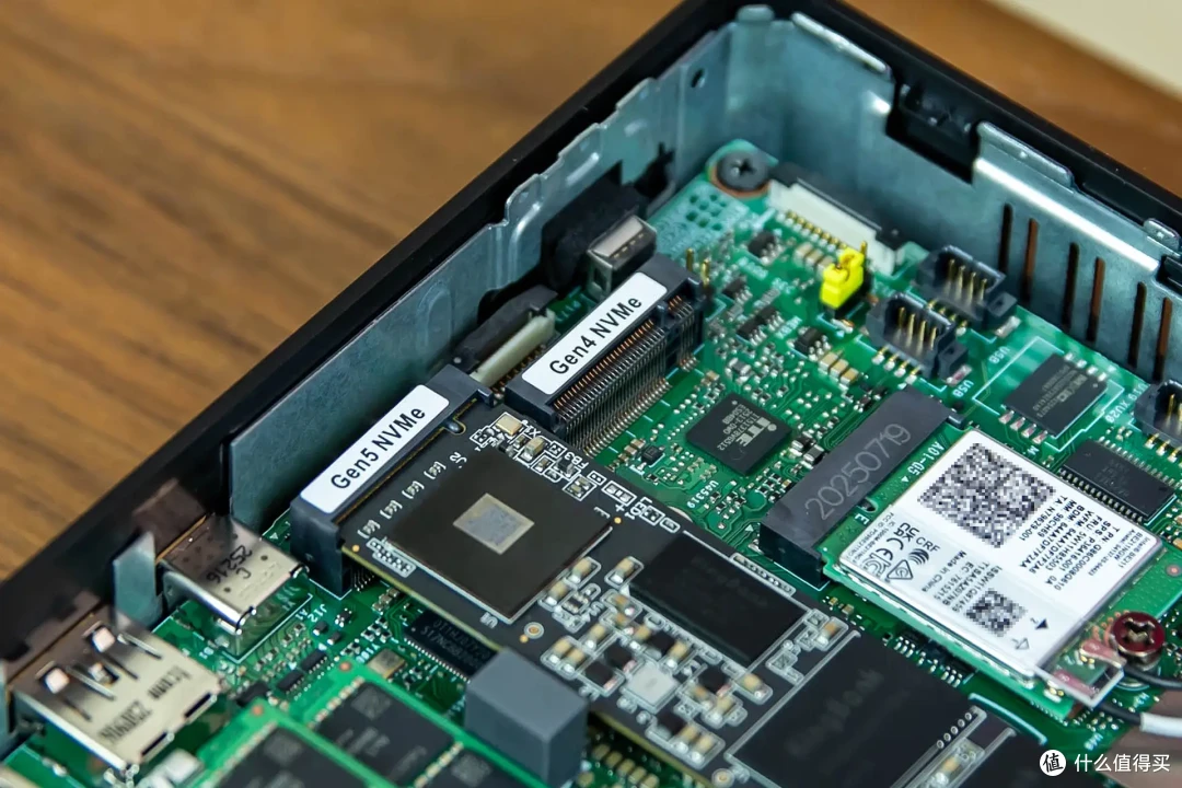 180TOPS AI算力重新定义迷你主机,华硕NUC 16 Pro Mini PC评测
