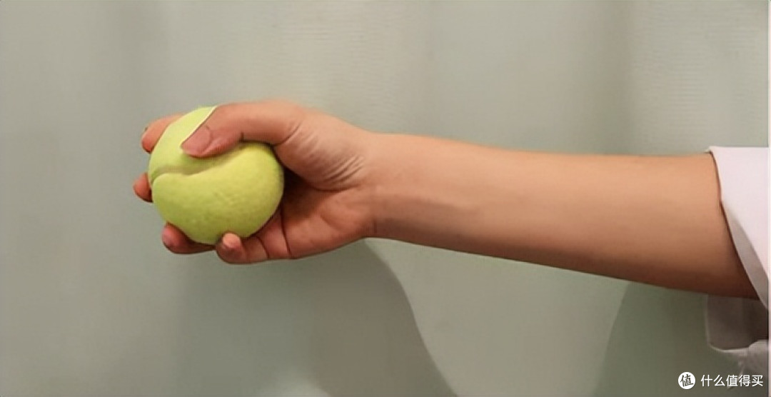 别让鼠标手毁掉你的效率!5个动作轻松告别“手腕酸痛”