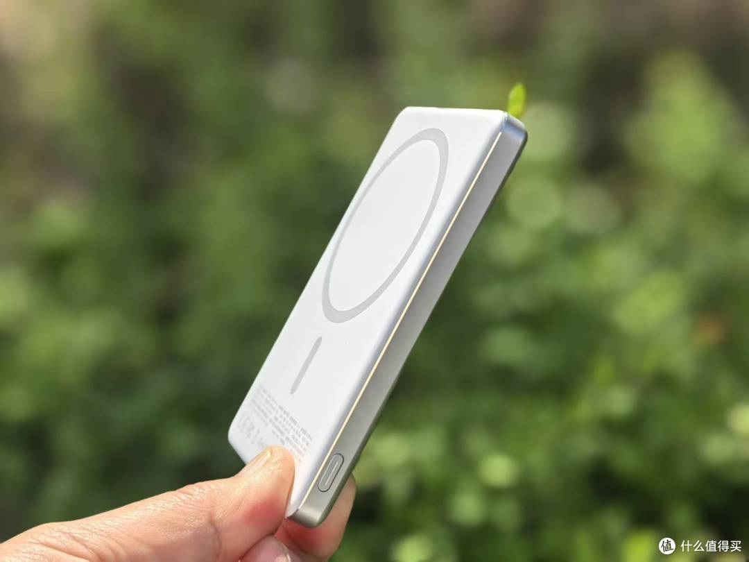 薄如卡片还够安全?西圣PB Air半固态磁吸充电宝实测
