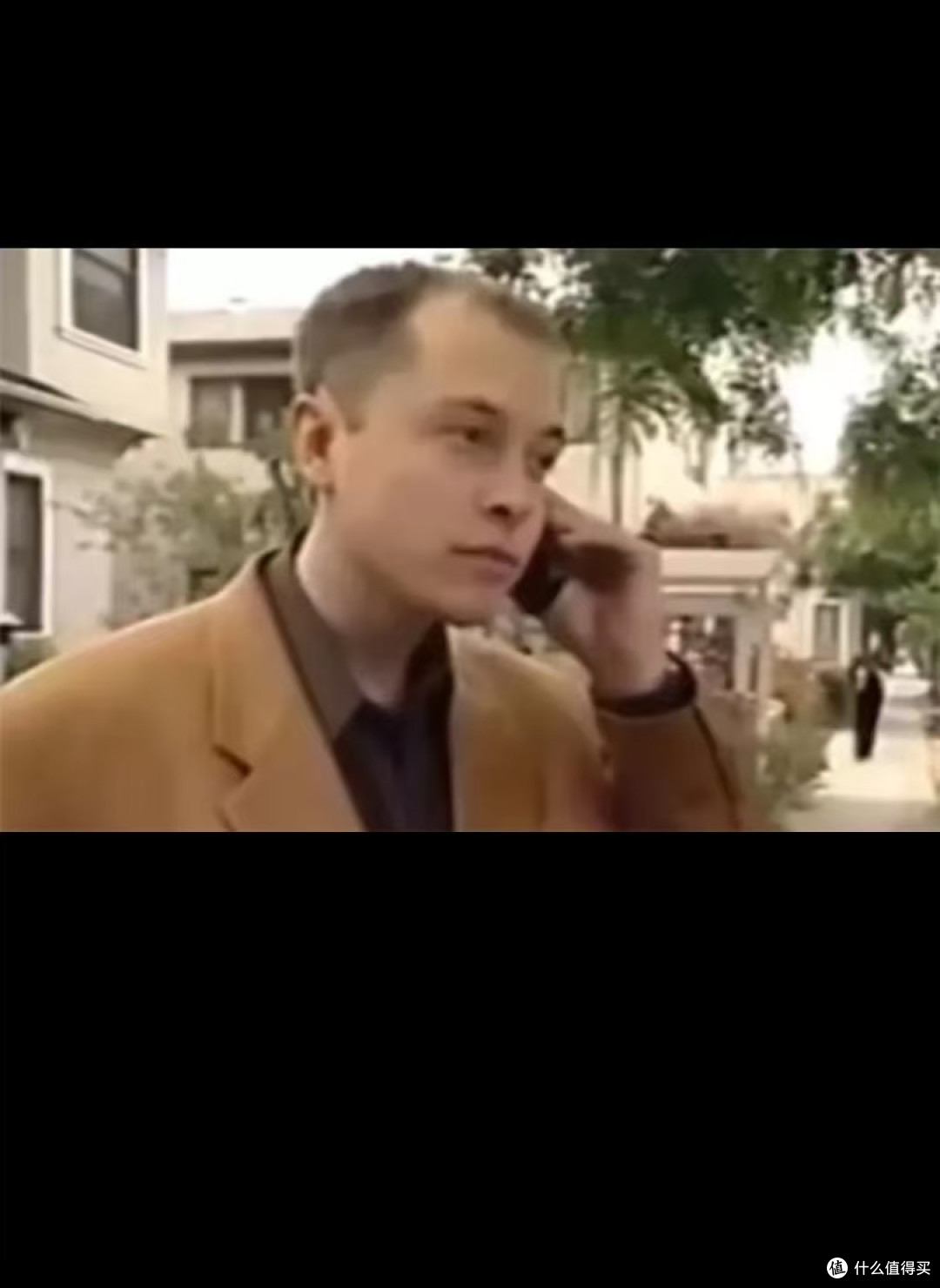 有人说：这张年轻的埃隆马斯克照片，最像俞浩……