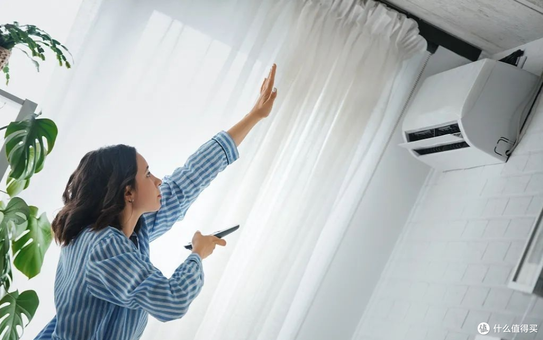 空调维修师傅提醒:夏天第一次开空调,别急着制冷,先做这2步