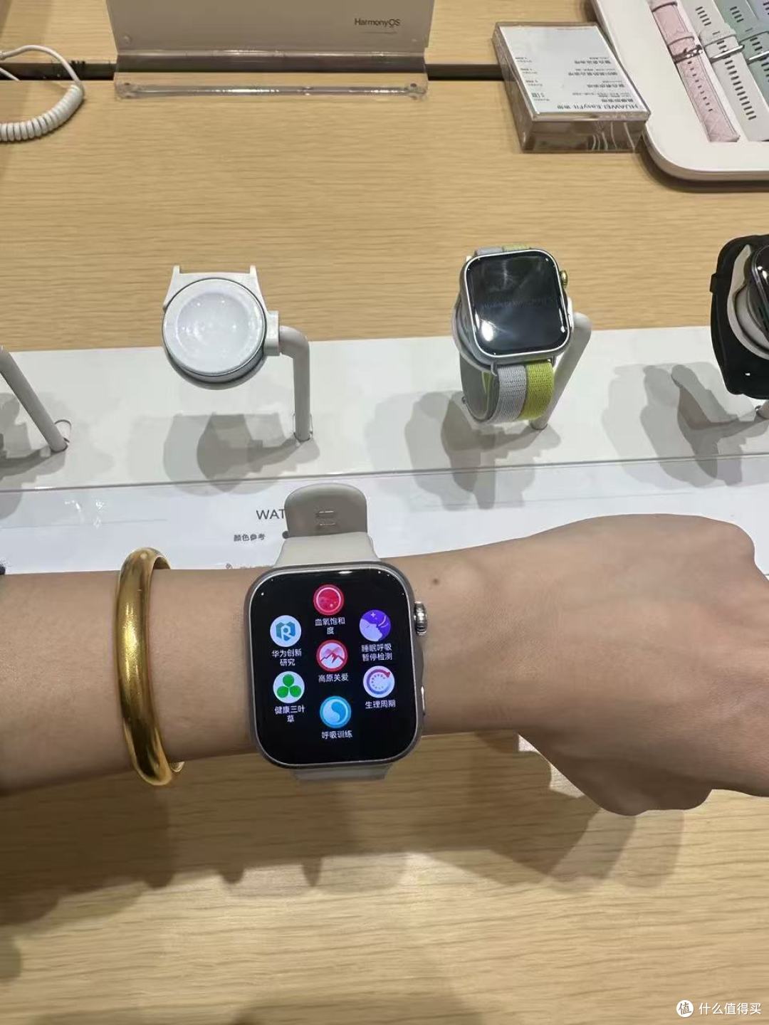 华为 WATCH FIT5 智能手表:轻薄大屏封神,运动健康全能腕间好物