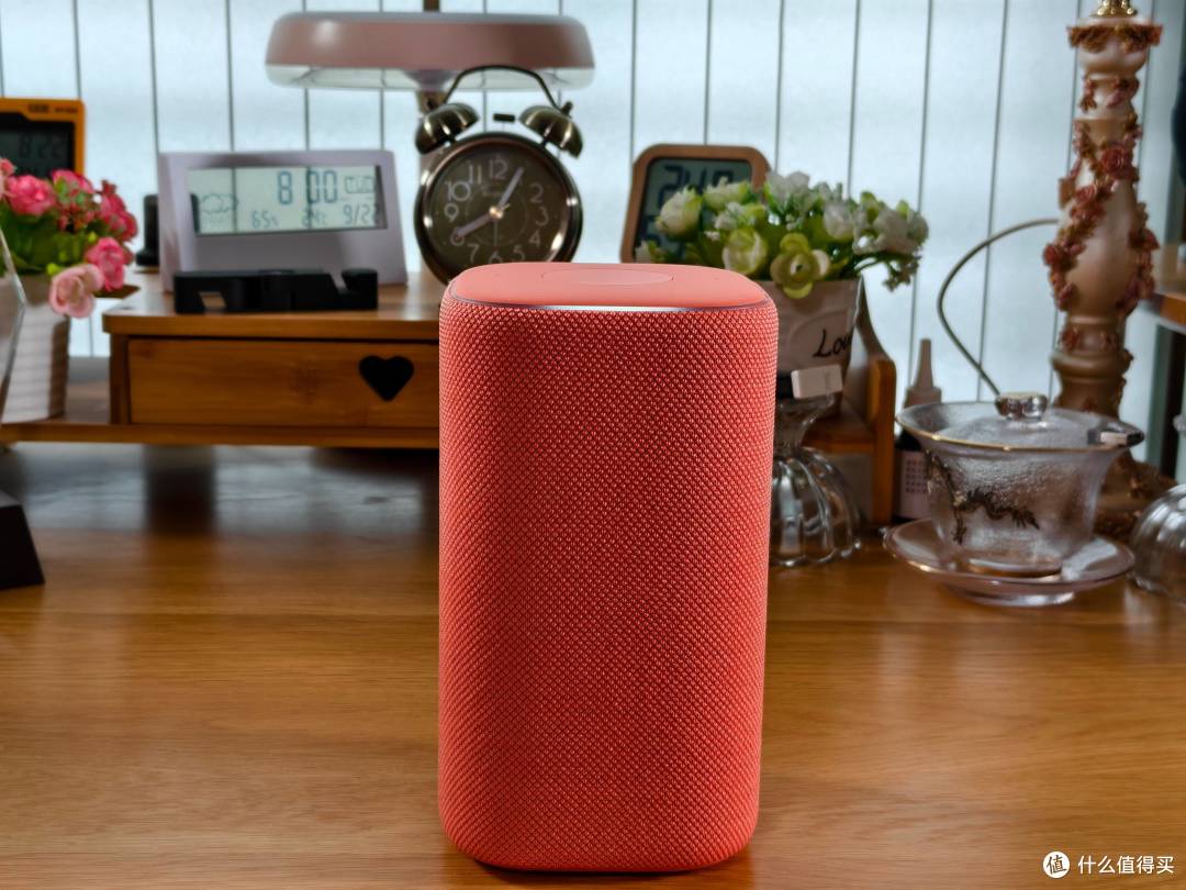 xiaomi智能音箱，百元价位即可获得出色的音质和基础智能交互功能