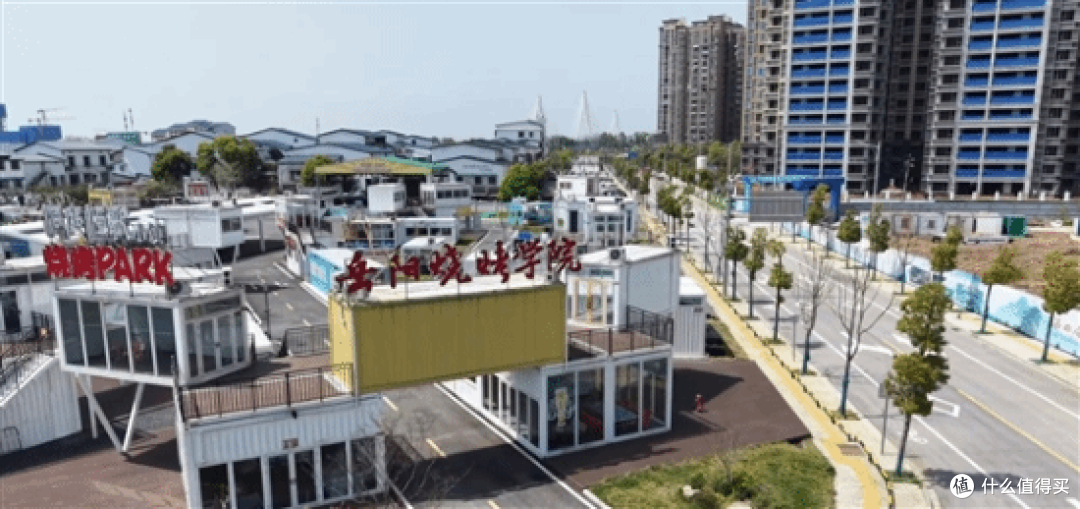 首个烧烤学院!4000 人抢 30 名额,录取率 0.75%,5800 元学烤串