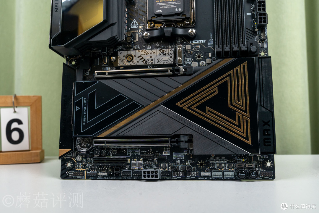 内外兼修,品质与颜值俱佳,微星MEG X870E ACE MAX战神主板 拆解