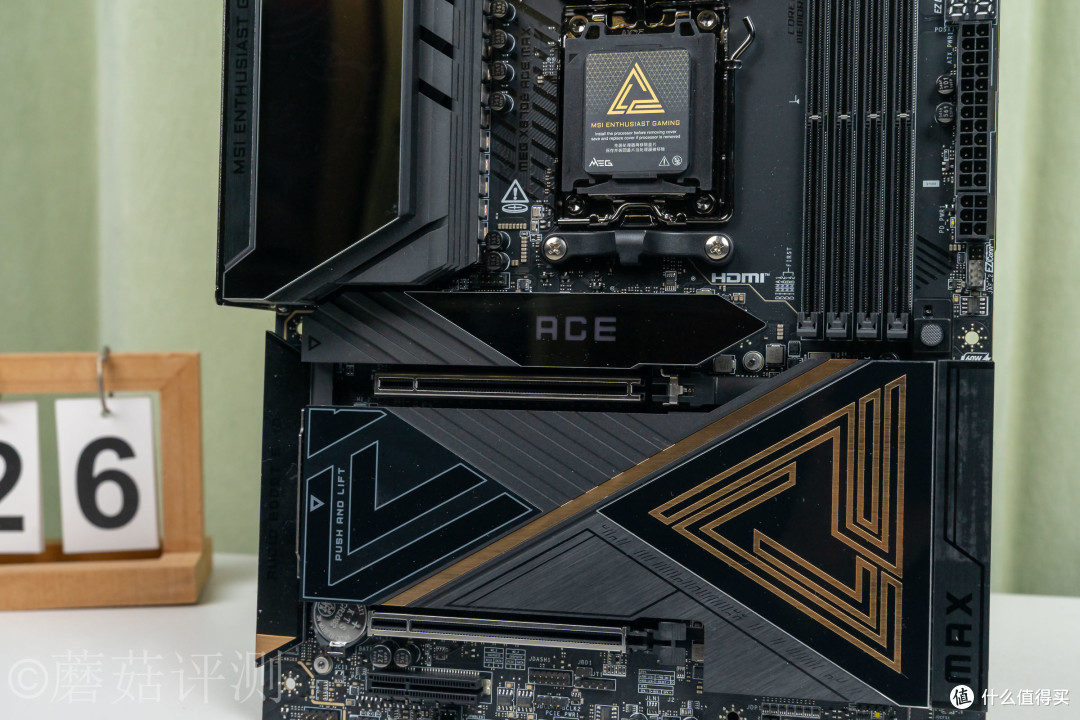 内外兼修,品质与颜值俱佳,微星MEG X870E ACE MAX战神主板 拆解