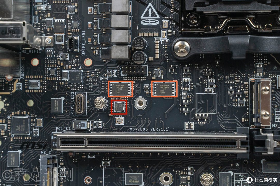 内外兼修,品质与颜值俱佳,微星MEG X870E ACE MAX战神主板 拆解