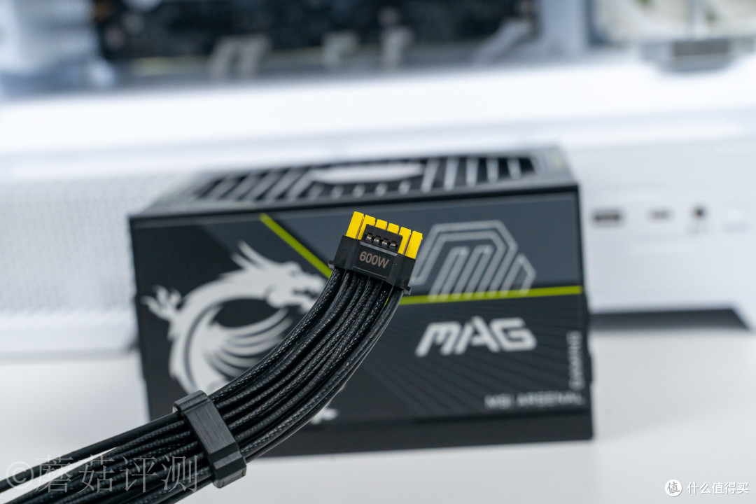 内外兼修,品质与颜值俱佳,微星MEG X870E ACE MAX战神主板 拆解