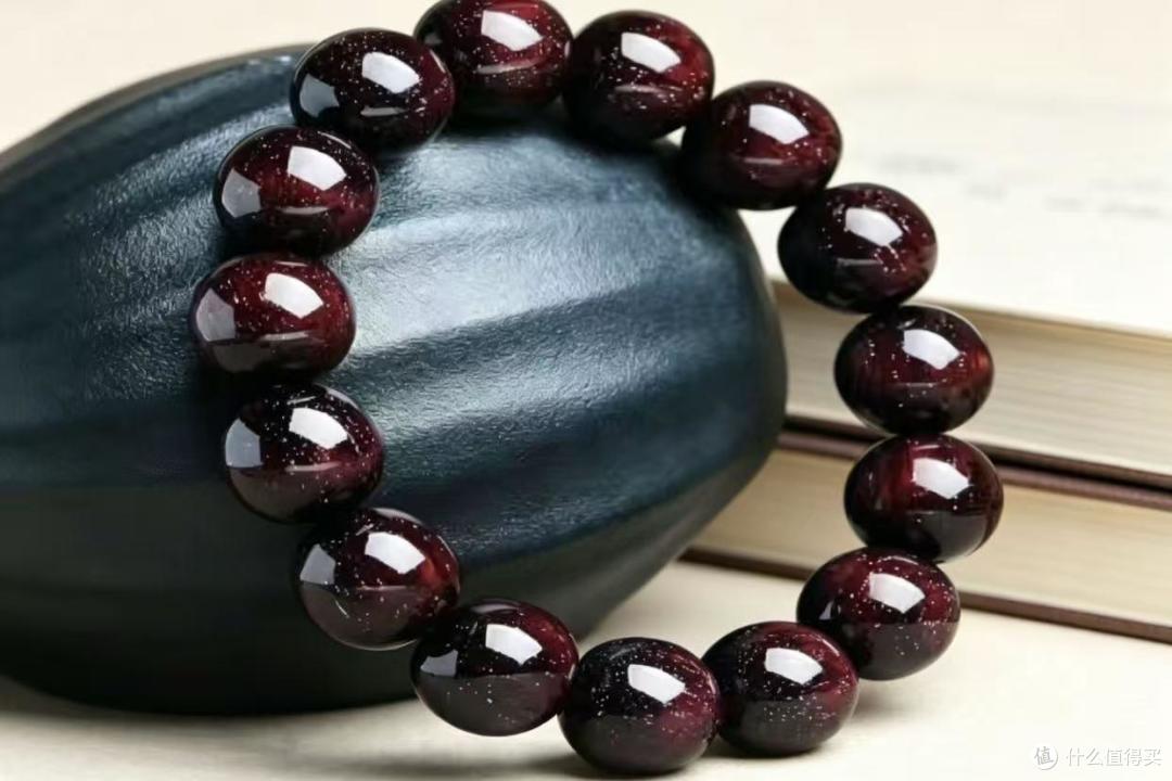 小叶紫檀手串哪个牌子值得入手?十大品牌盘点,辨真假盘玩都知道