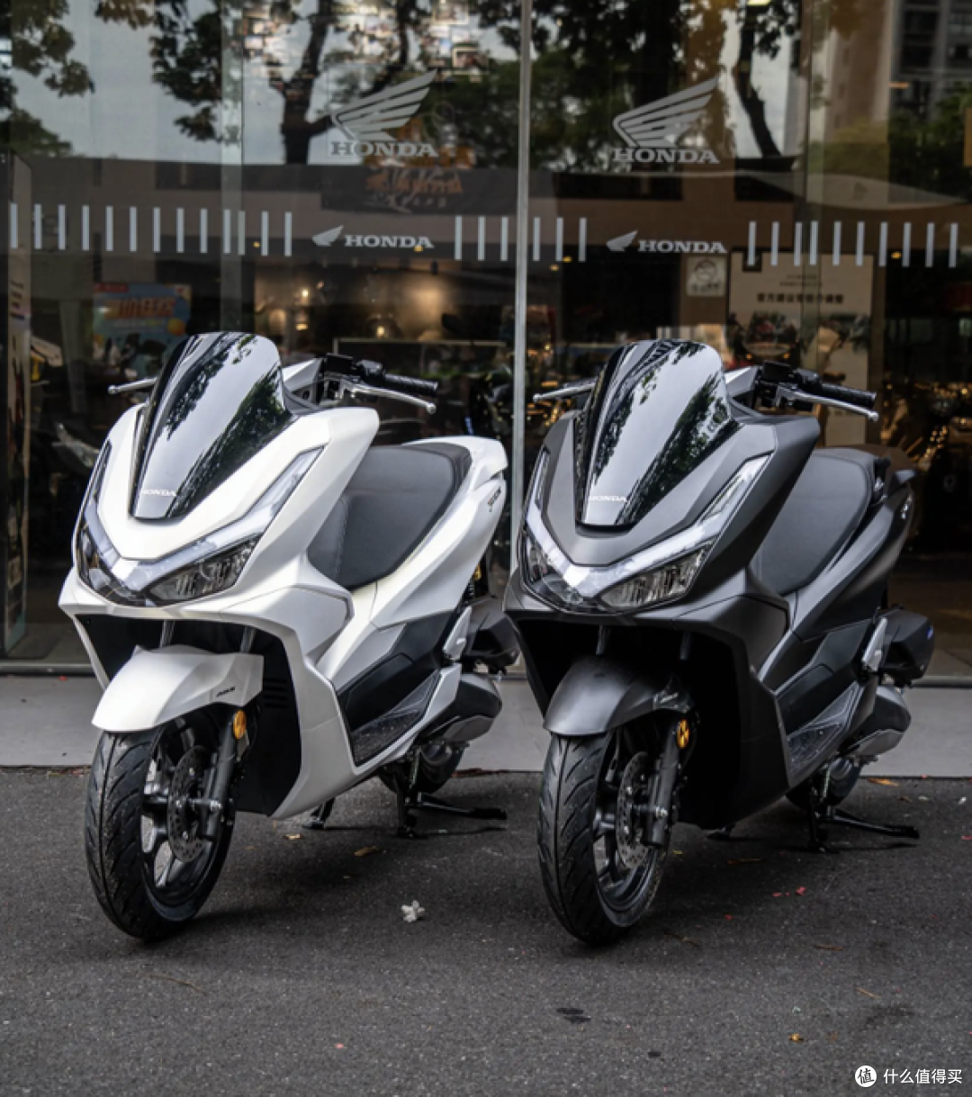 本田 PCX160凭什么卖2万?和合资本田150差在哪?