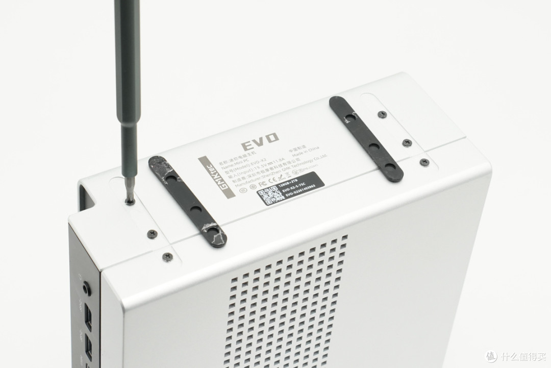 最强 AMD Zen5 迷你主机？极摩客AI迷你电脑主机拆解