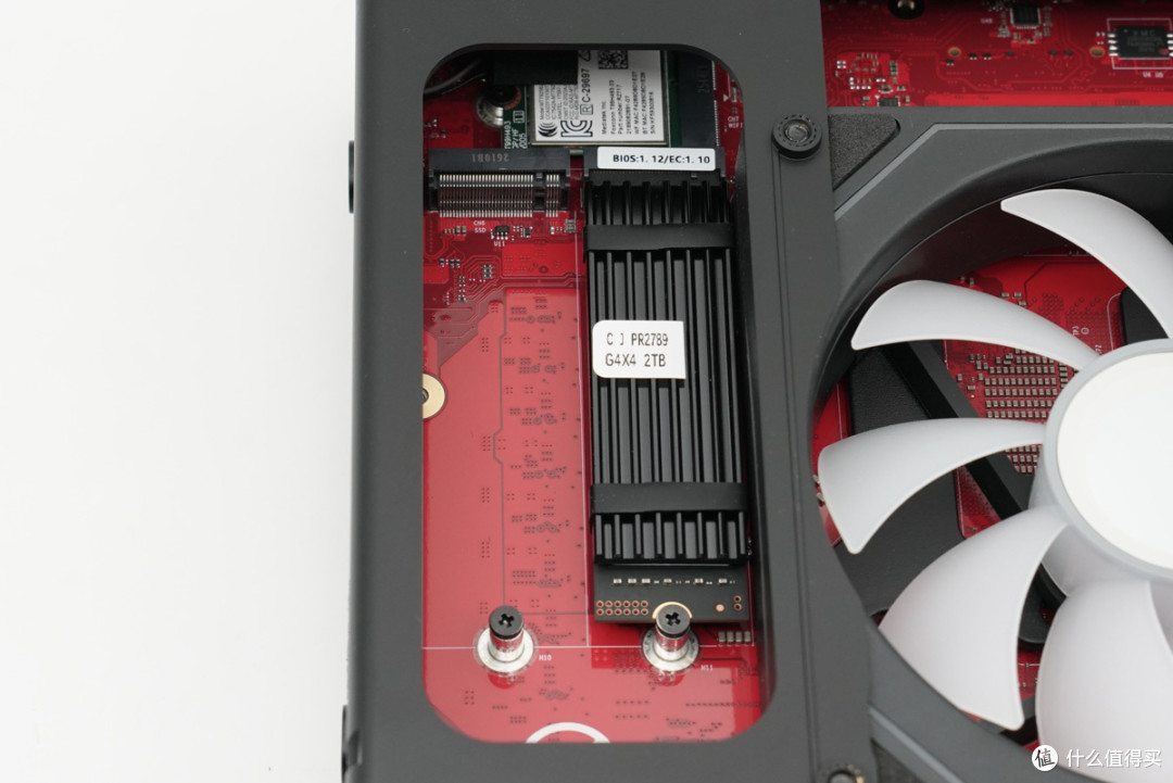 最强 AMD Zen5 迷你主机？极摩客AI迷你电脑主机拆解