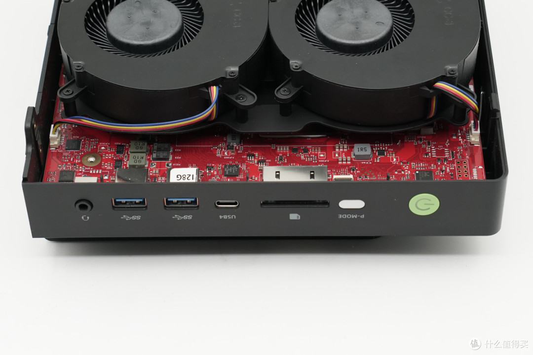 最强 AMD Zen5 迷你主机？极摩客AI迷你电脑主机拆解