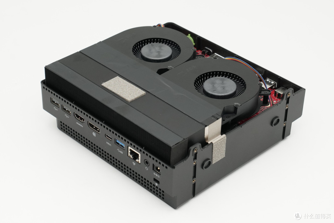 最强 AMD Zen5 迷你主机？极摩客AI迷你电脑主机拆解