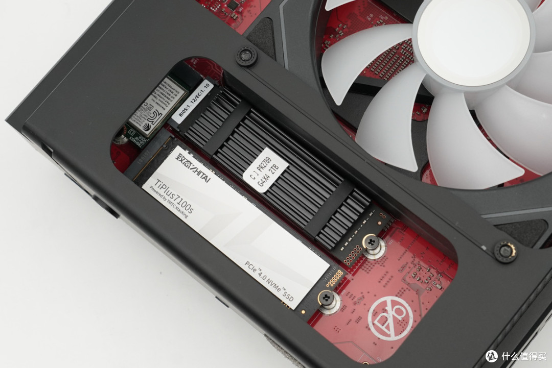最强 AMD Zen5 迷你主机？极摩客AI迷你电脑主机拆解