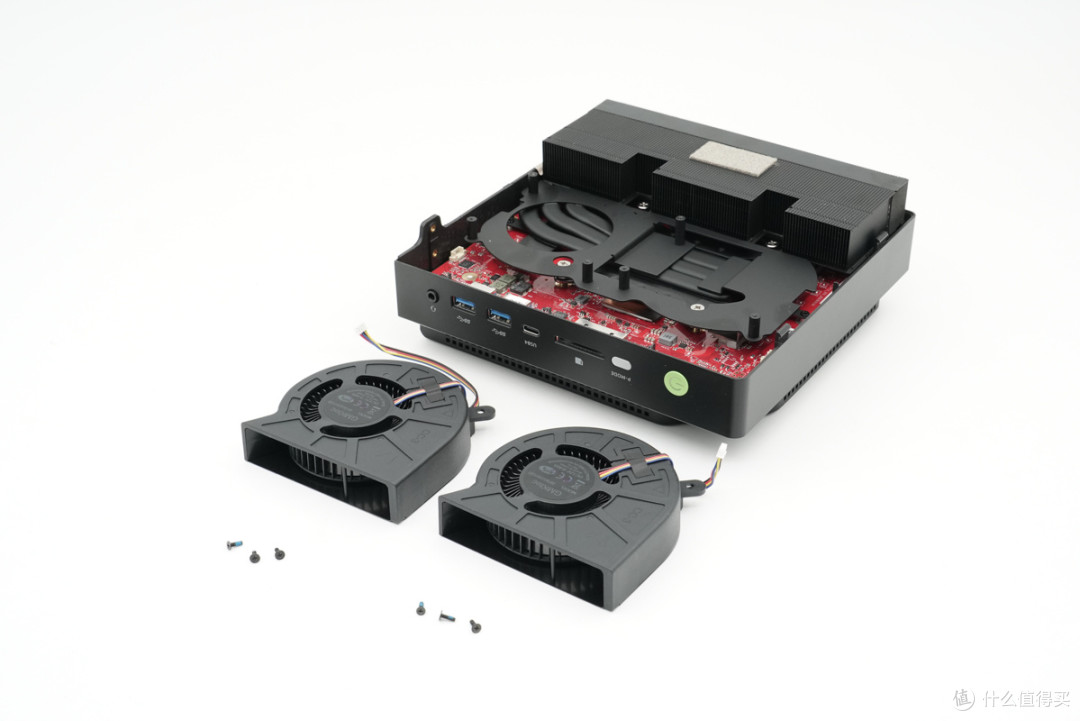 最强 AMD Zen5 迷你主机？极摩客AI迷你电脑主机拆解