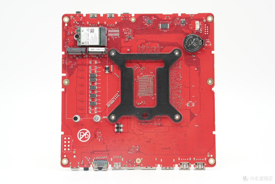 最强 AMD Zen5 迷你主机？极摩客AI迷你电脑主机拆解