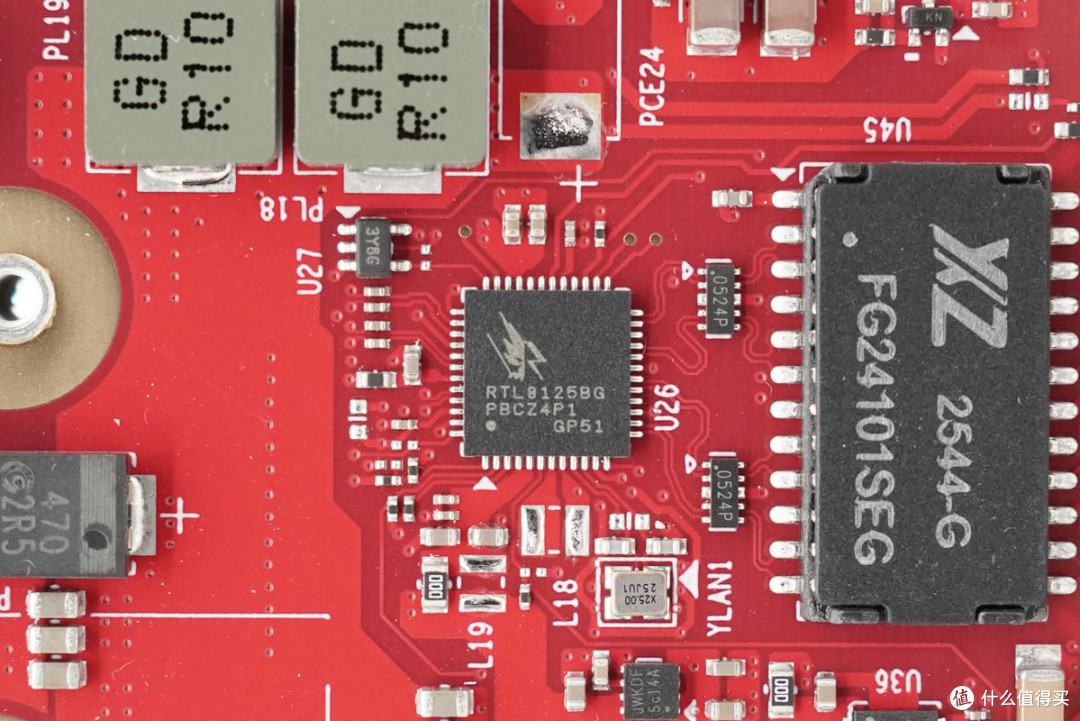 最强 AMD Zen5 迷你主机？极摩客AI迷你电脑主机拆解