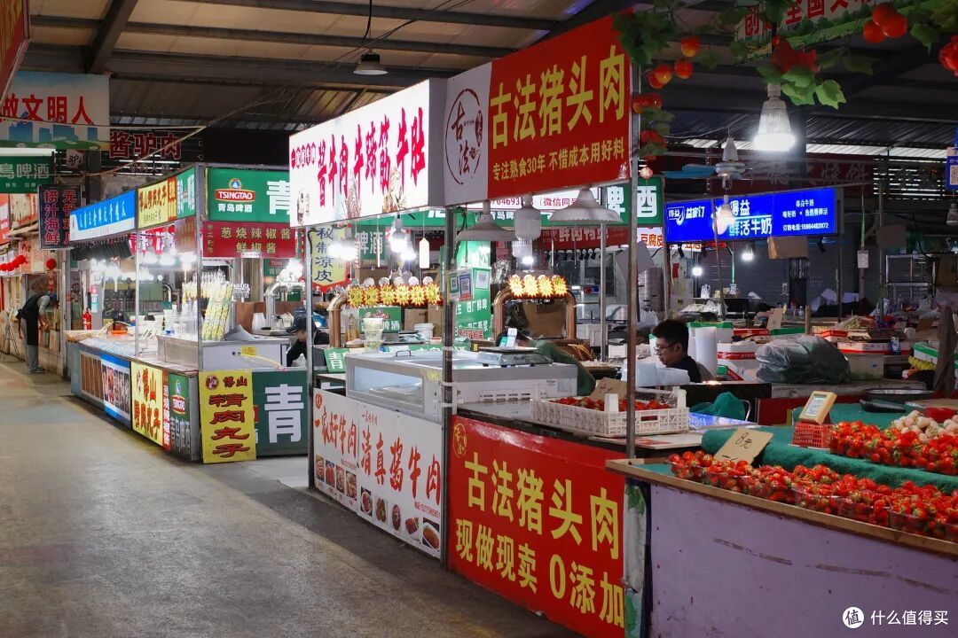 潮水退了才知道谁在裸泳,流量散了才知道哪座城是真好吃