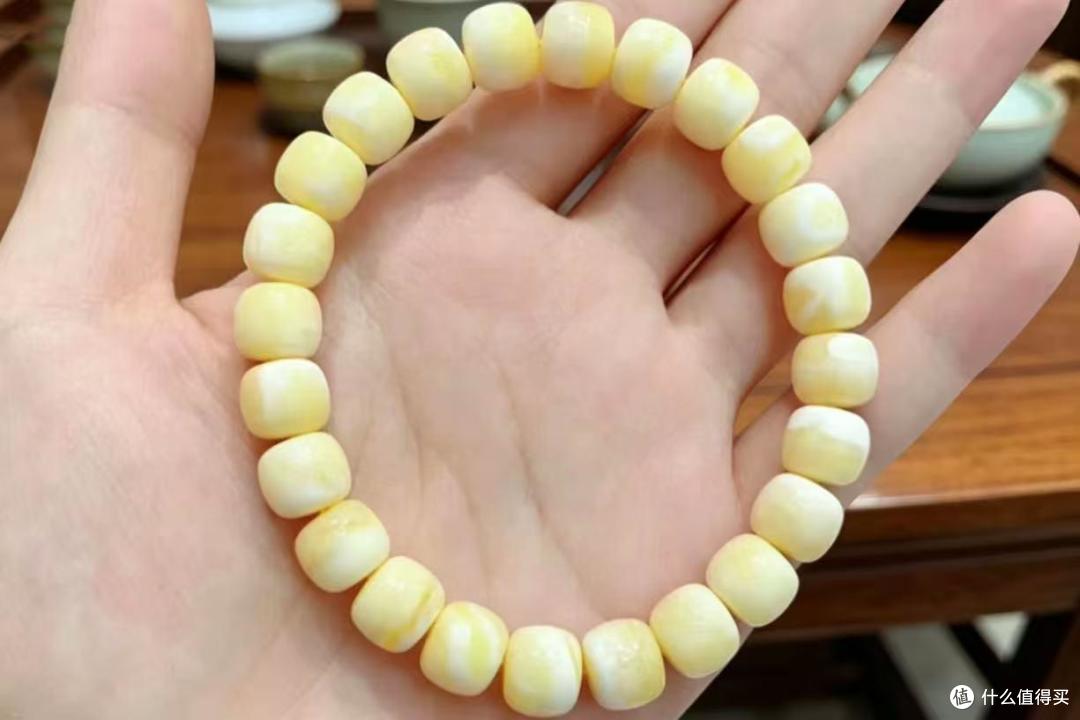 蜜蜡手串要如何佩戴盘玩？蜜蜡手串十大品牌盘点，新手玩家必看