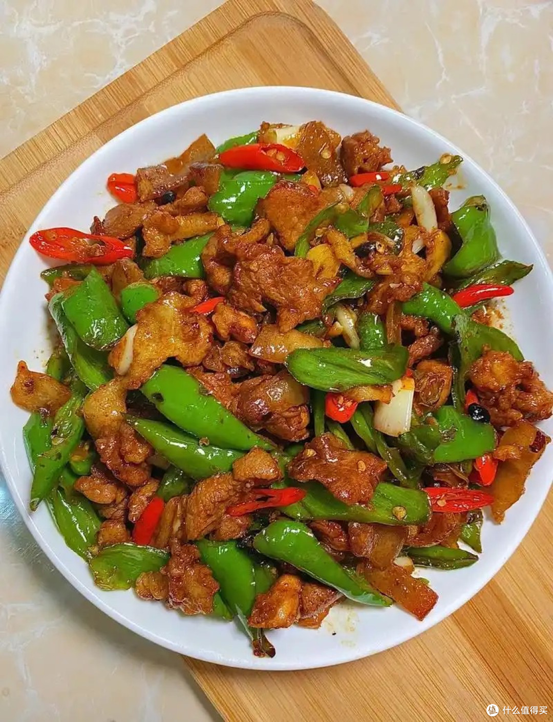 家常辣椒炒肉，你试过这样做吗？