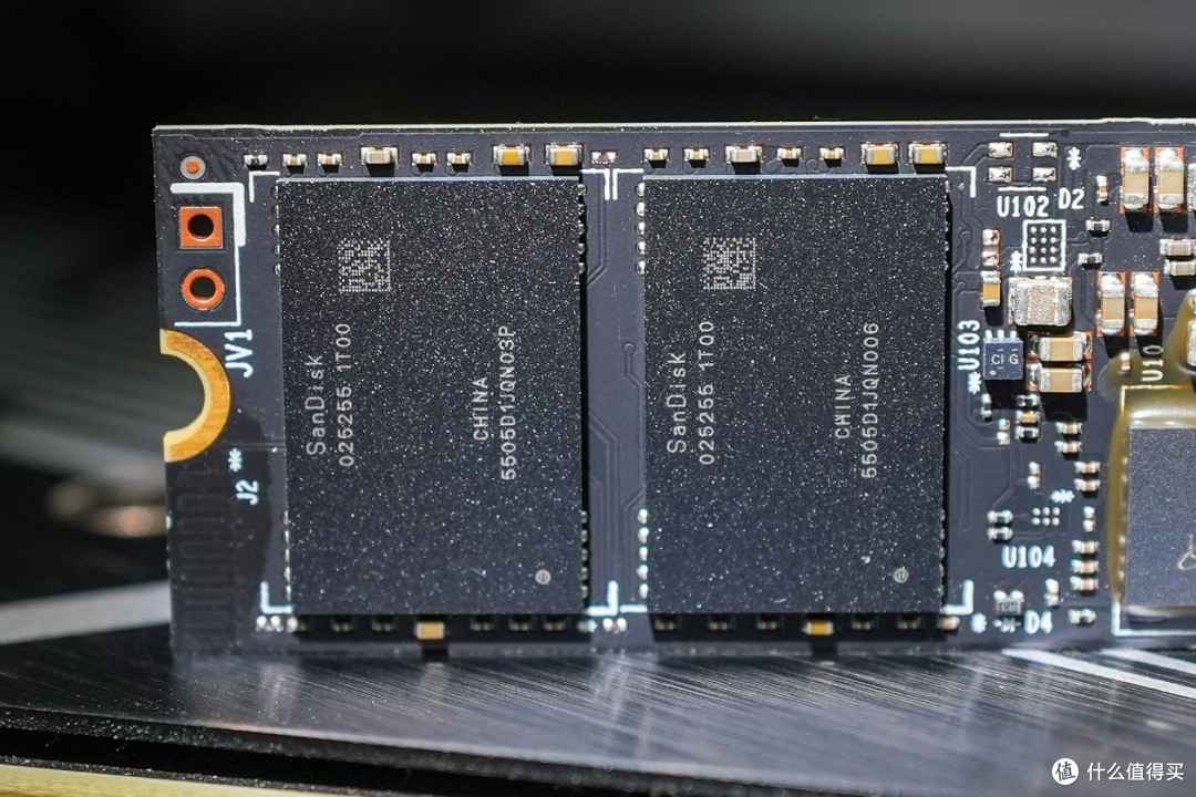换肤登场 传承经典!SANDISK Optimus GX PRO 8100 NVMe SSD评测