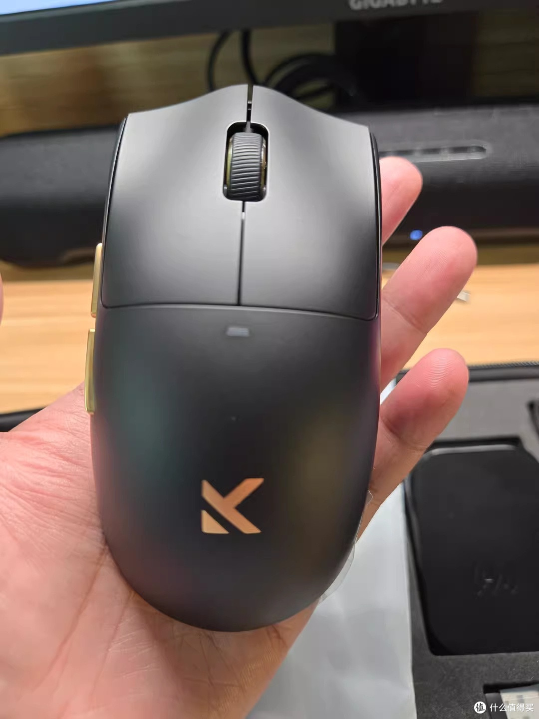 轻若无物，丝滑至极：MCHOSE K7 Ultra 上手初体验