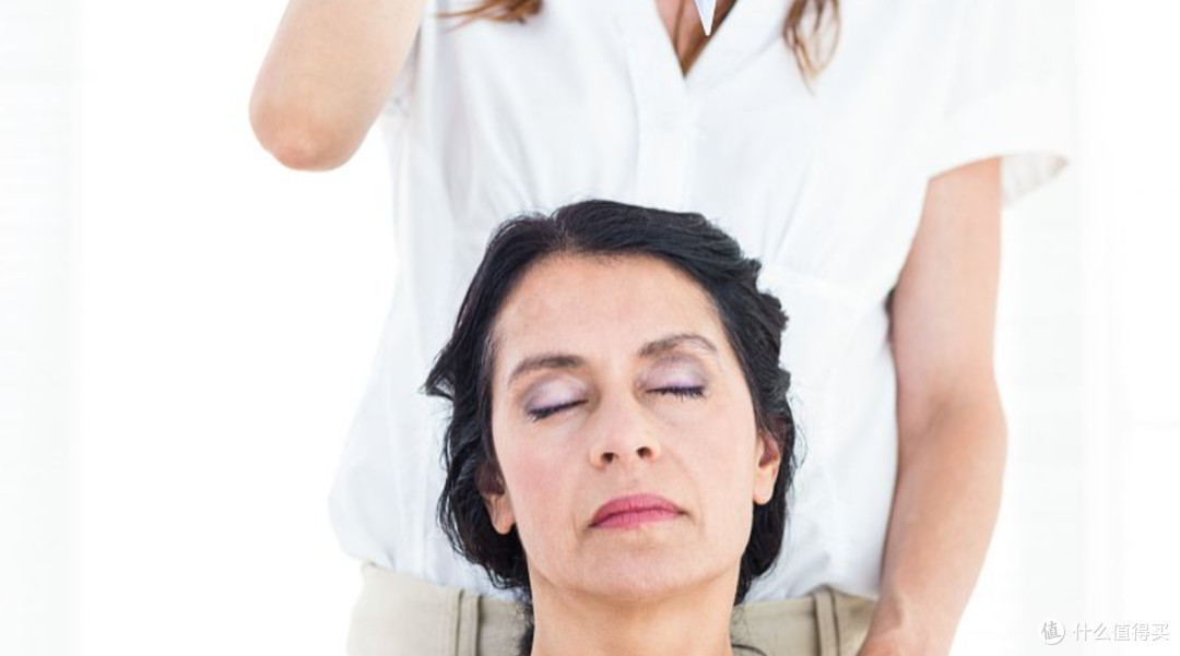 产后白发去哪里调理比较好？黑奥秘安全理疗呵护新手妈妈头皮健康