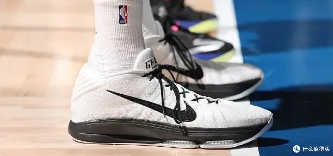 【NBA每日上脚】骑士东决还没稳！迪子疯推登哥新鞋？