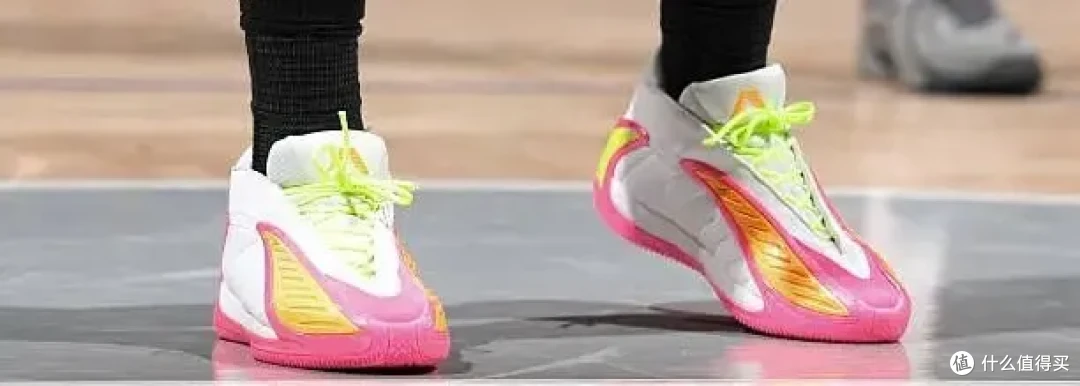 【NBA每日上脚】骑士东决还没稳！迪子疯推登哥新鞋？
