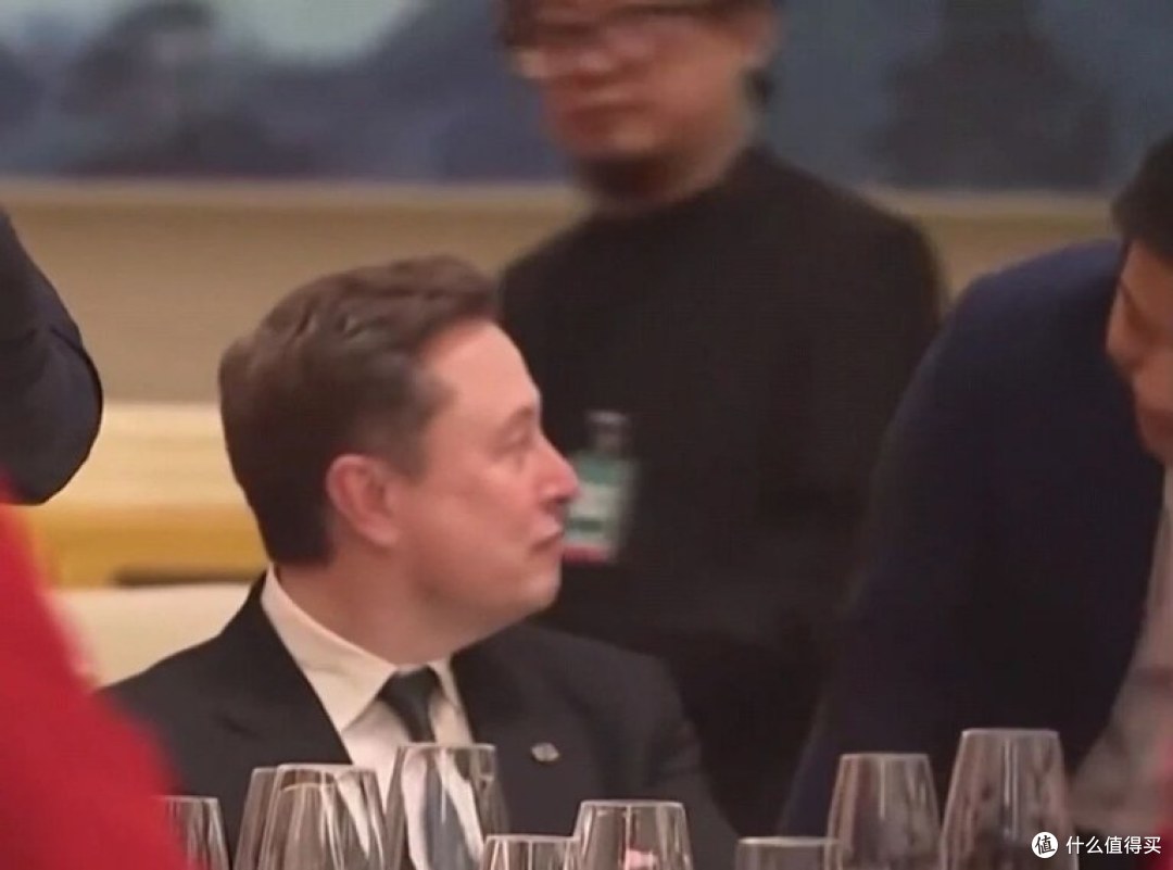 雷军和马斯克合个影,怎么又成了小米原罪