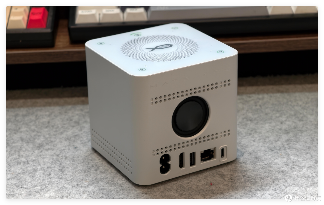 80Gbps 双UBS4 扩展坞，供电/存储/网口/音响 — 零刻 Mate Pro
