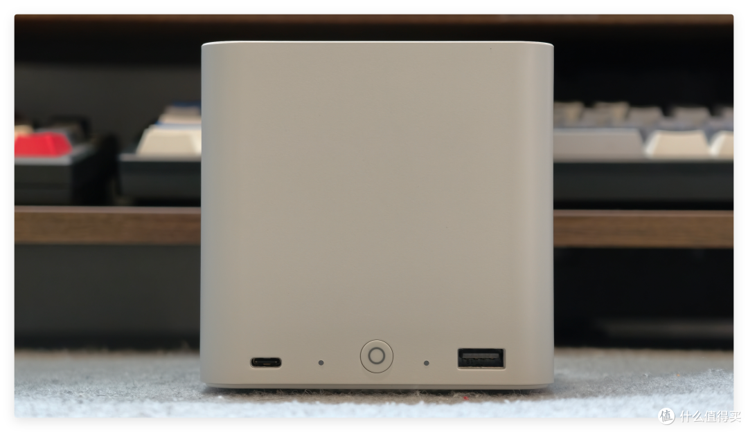 80Gbps 双UBS4 扩展坞，供电/存储/网口/音响 — 零刻 Mate Pro