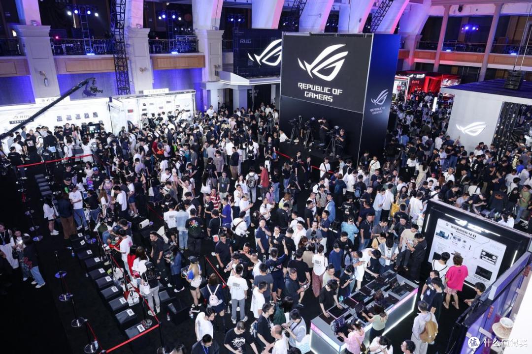 玩出骄傲来！2026 ROG 新品装备齐发，点燃羊城电竞狂欢夜