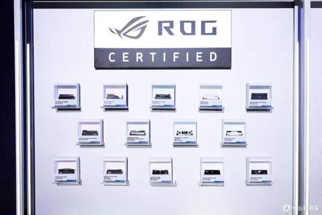 ROG复刻主板及首款ROG内存惊艳ROG DAY 2026