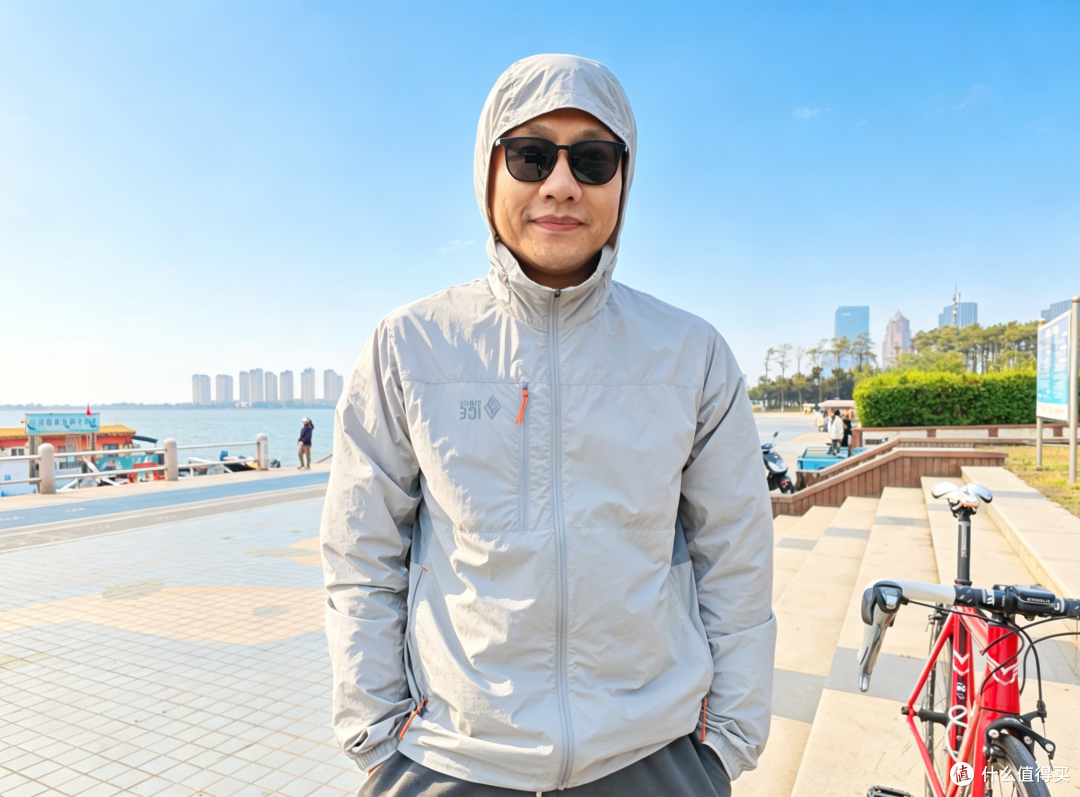 通勤户外双适配,高性价比防晒神器——黑冰8811防晒衣评测
