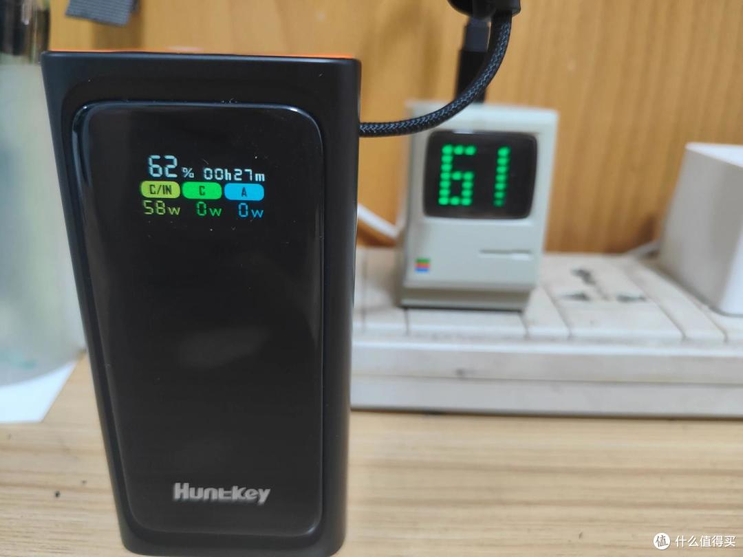 出差救命神器！航嘉高能X100充电宝真的太懂打工人了