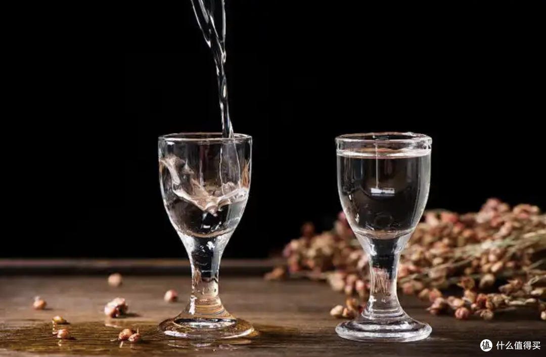 白酒排行榜前十名权威测评:兼顾口感与性价比,毛铺草本酒排第九