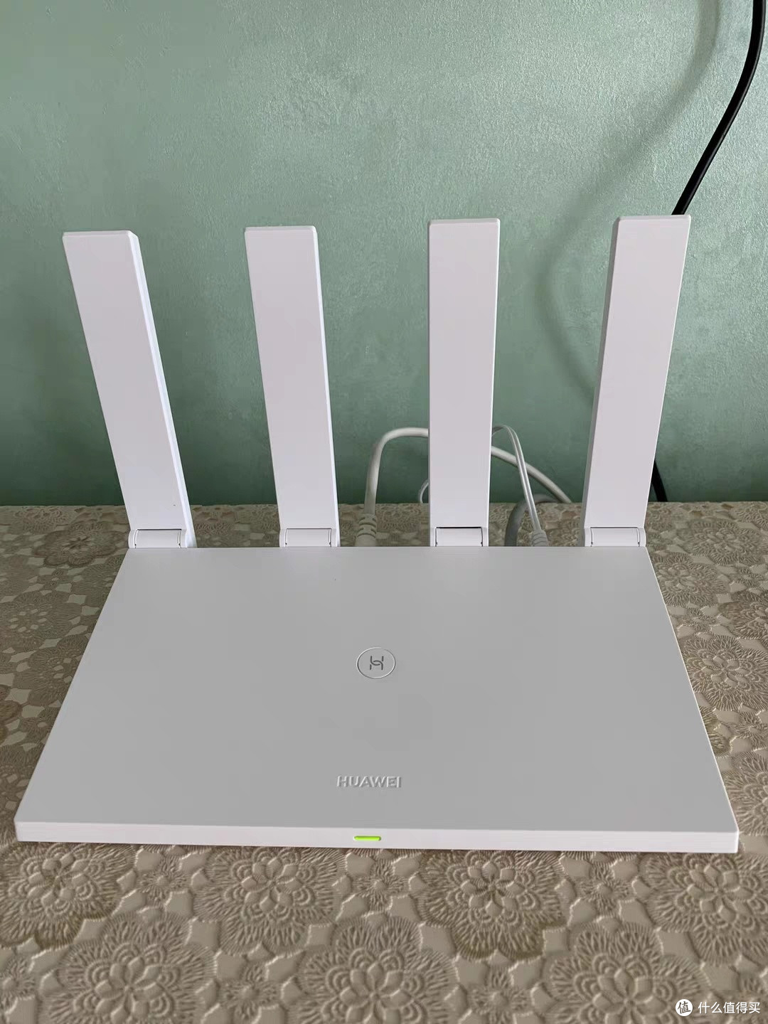 华为AX3 WiFi6+路由 200元档高性价比