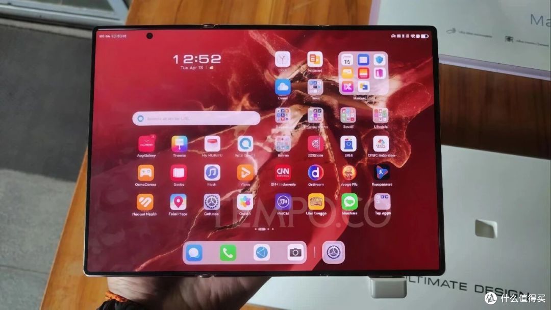 华为Mate XT2全面曝光：三折叠这次真的要变天了！